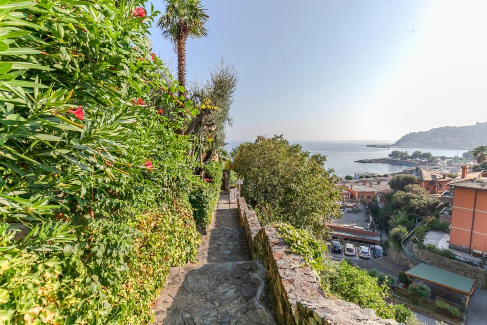 Hébergement de vacances Al Grande Pino - A Picco Sul Mare