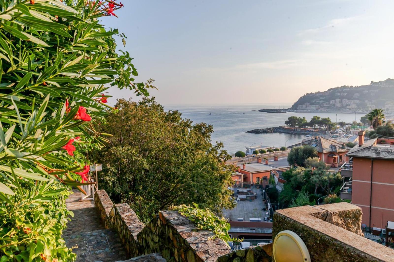 Al Grande Pino - A Picco Sul Mare Holiday home *